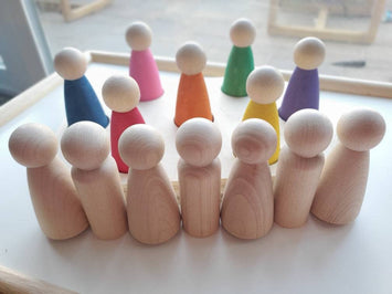 Peg Dolls (Set of 7)